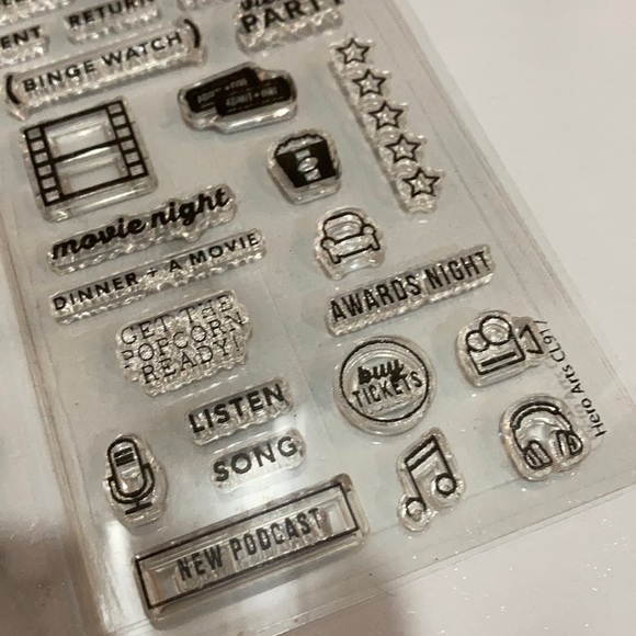 2 CTMH CLEAR STAMP SETS - Picture 5 of 8
